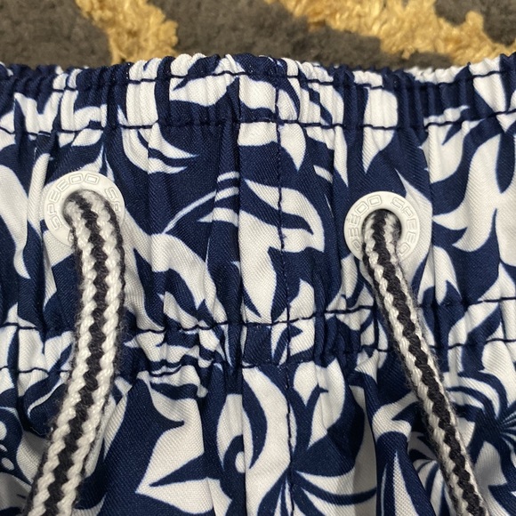 Navy Blue and White Floral Speedo Swim Trunks Size Small - Picture 4 of 7